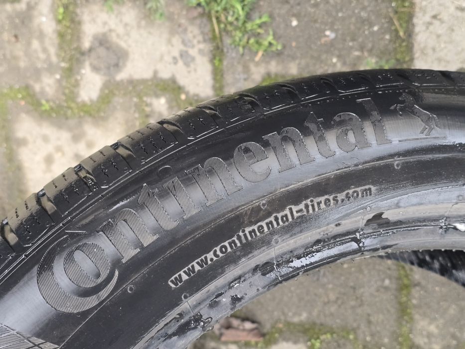 235 55 20 Continental