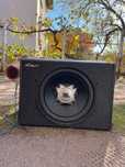 Бас колона JBL с усилвател и кондензатор