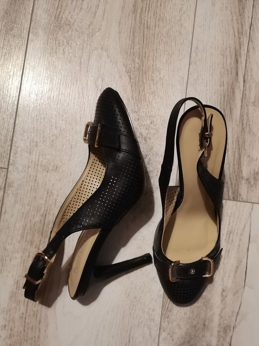 Pantofi cu toc vintage