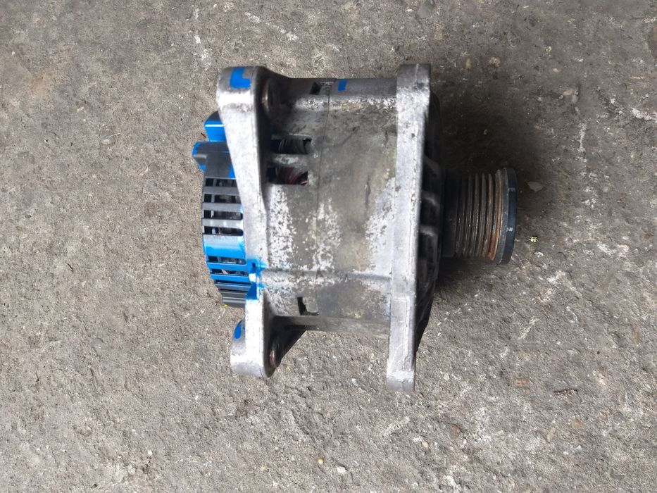 Alternator Renault Master 2.5 dci 2.2 dci cod 8200495305 Opel Movano