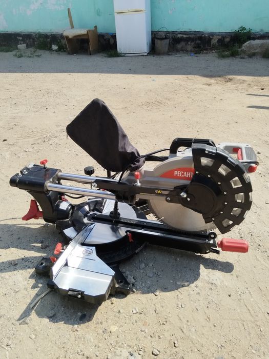 Отрезной  станок