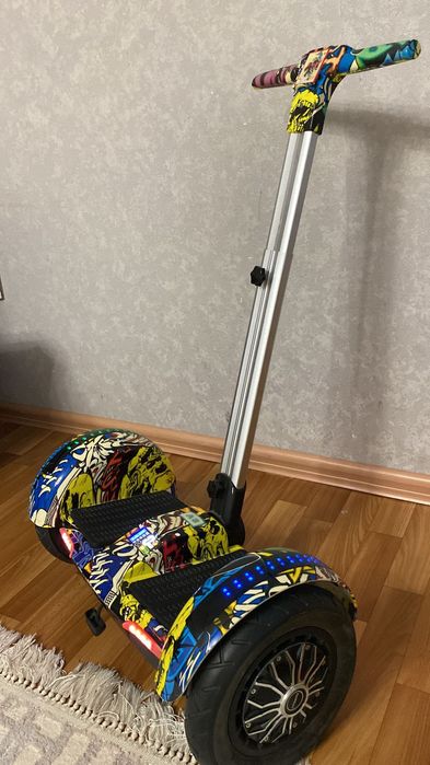 Продам сигвей с ручкой.Скорость 20км/час . Состояние отличное .
Продам