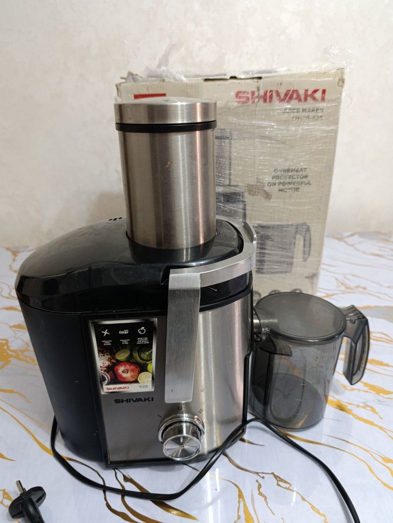 Продаётся соковыжималка