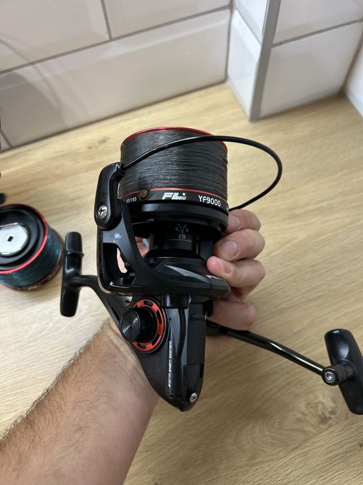 шаранджийски макари FL Carp YF9000 + резервни шпули