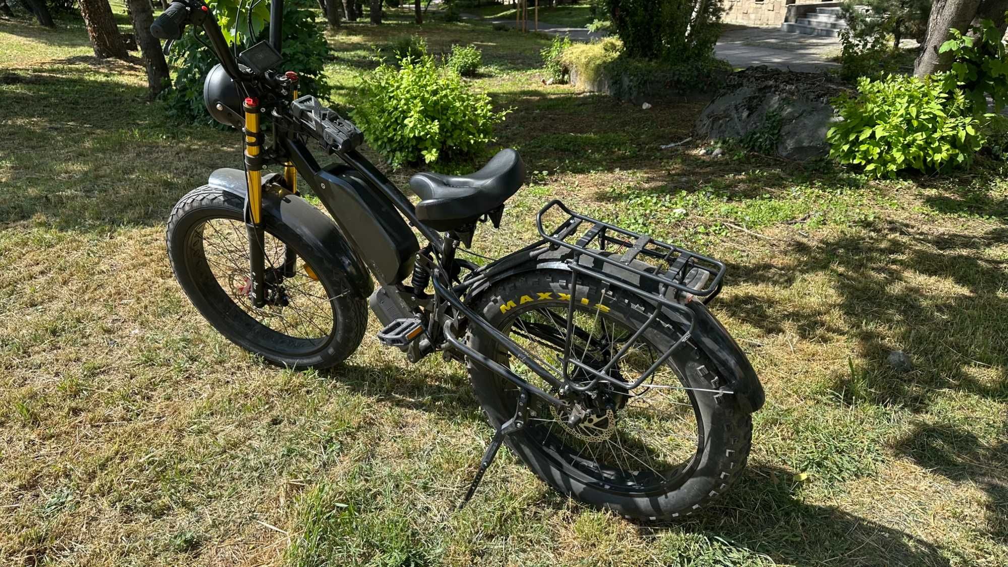 Electric Bike 1000W Rear Motor 20" Fat Tire Battery 48V 24Ah/1150Wh