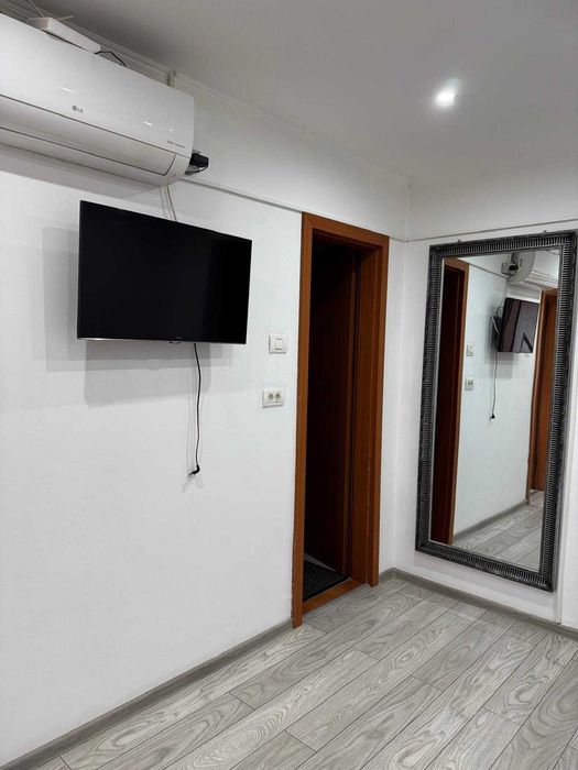 Inchiriez apartament cu 3 camere calea Aurel Vlaicu, Arad