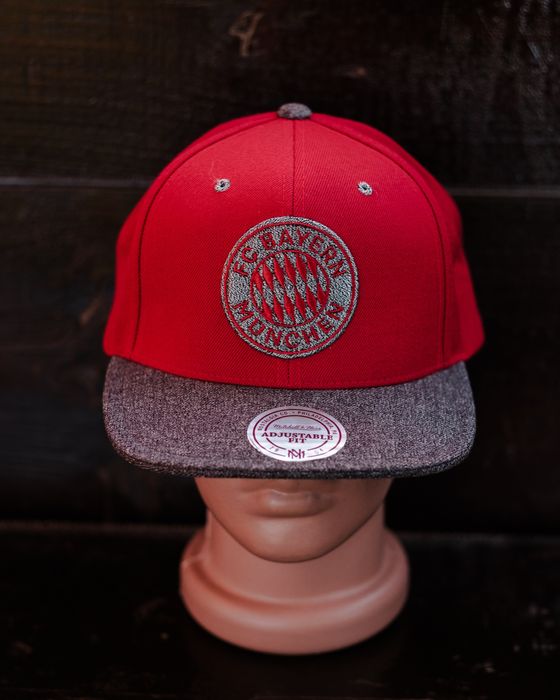 Cap snapback sapca FC Bayern Munchen Mitchell & Mess adjustable acril