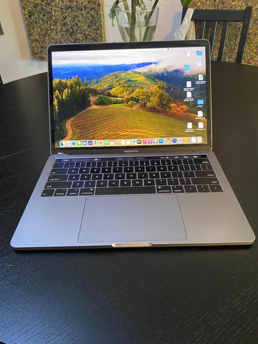 Macbook Pro 13’ Touch Bar 2019 Intel Core 5 1,4GHz, 8 GB RAM