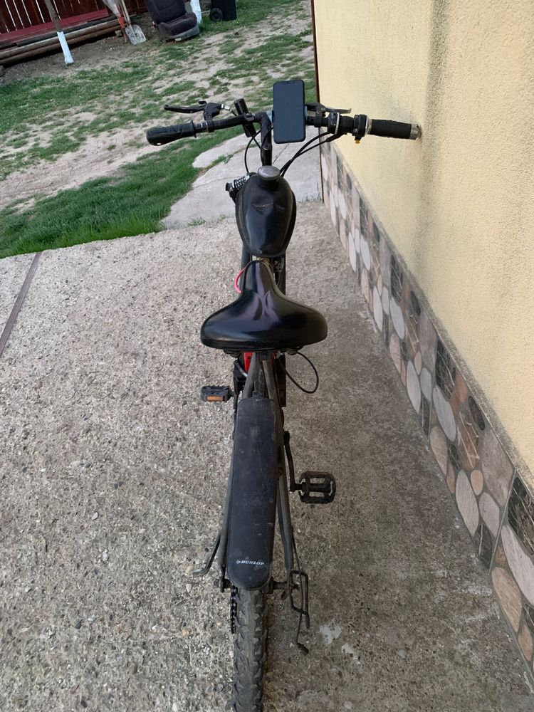 Vand bicicleta cu motor 100cc