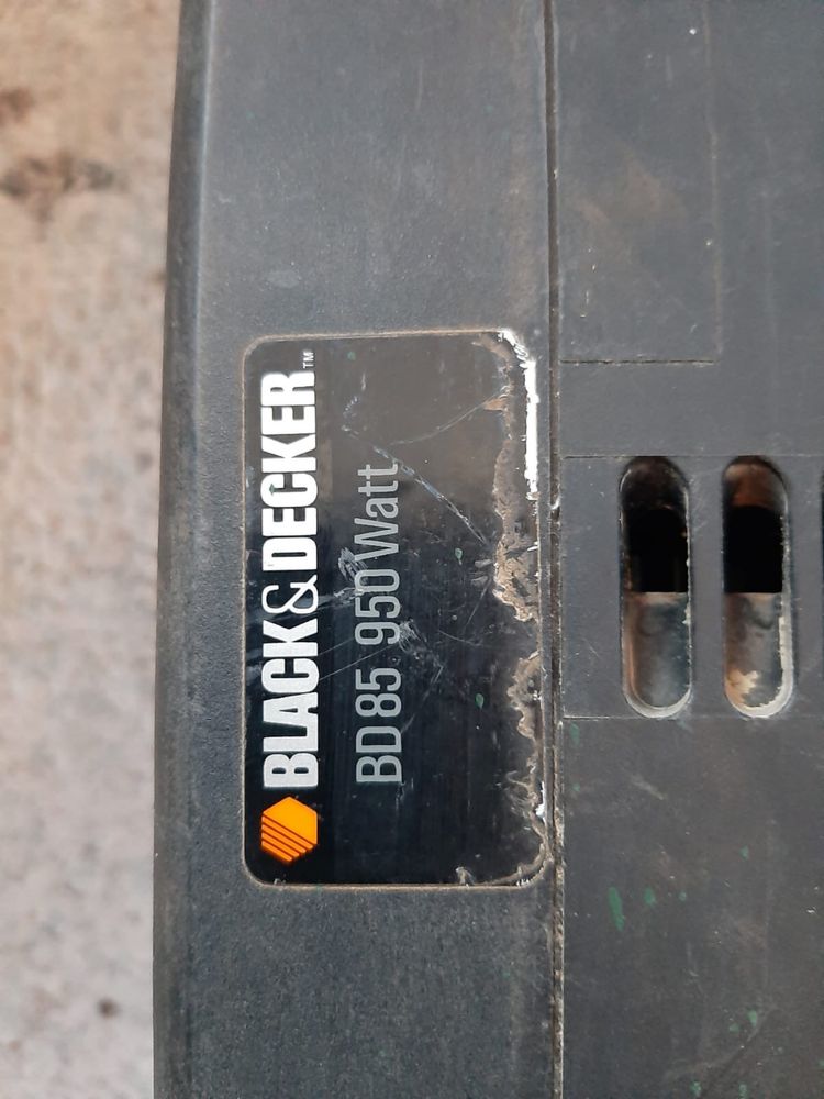 Vand masina de slefuit lemn Black & Decker second hand