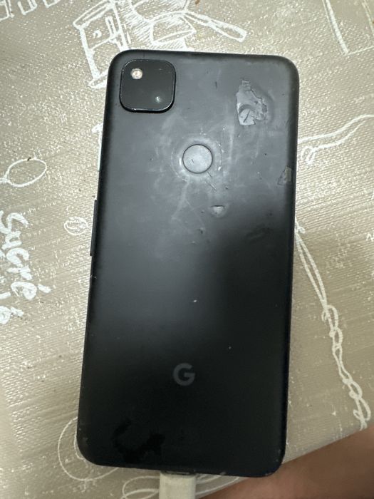 Google pixel 4a , liber retea frp fisurat