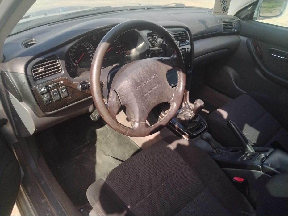 Subaru Outback 2.5i 156к.с. ръчни скорости на части
