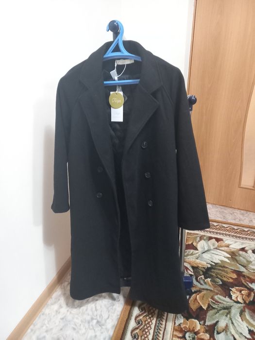 продам пальто новая