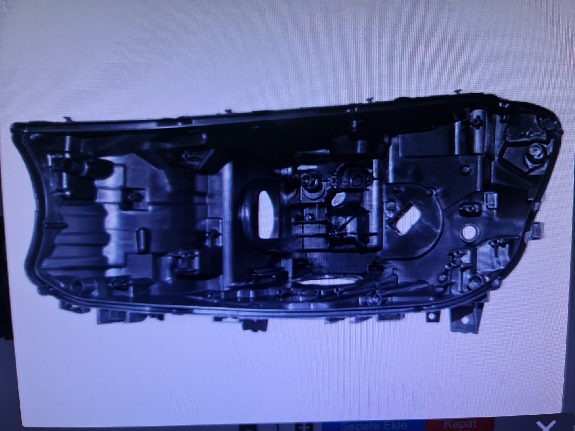 Kутиа за фар заBmw G11 i G12