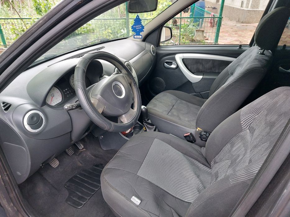 Logan an 2011 euro5 ,16MPI KM 95 MII 90 caii