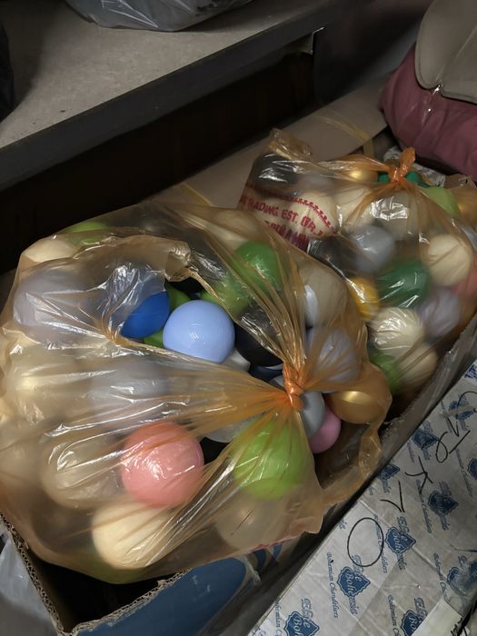 Шарики для игровой или манежа