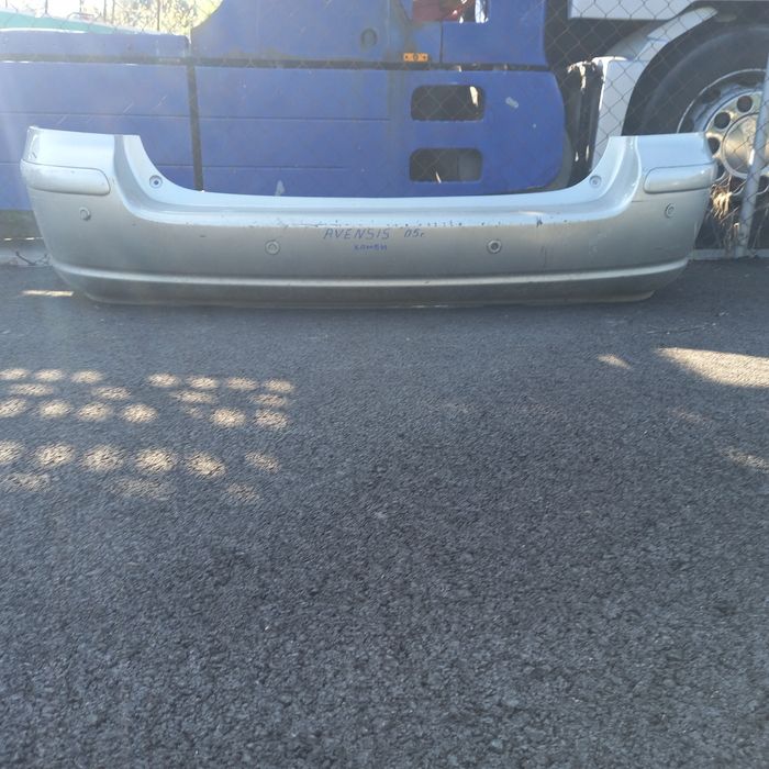 Задна броня за Toyota Avensis комби