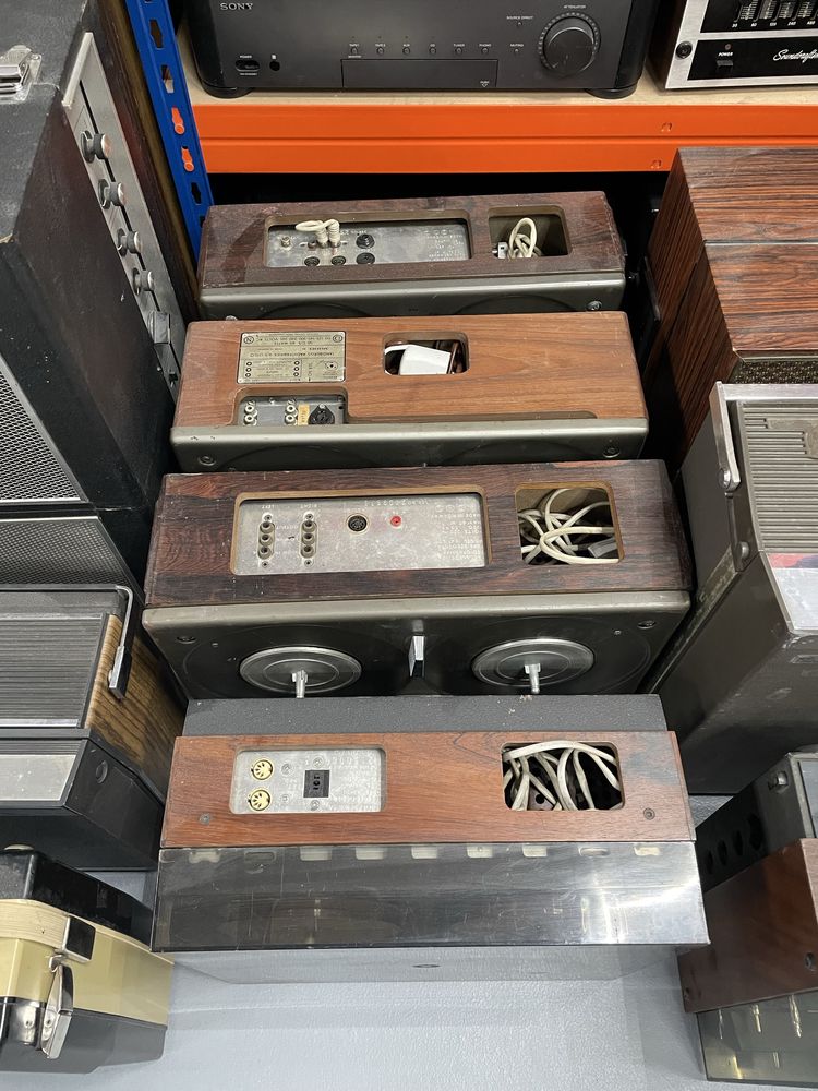 Lot 10 magnetofoane 4 tandberg 2 sony 2 grundig 1 bang olufsen 1 tesla