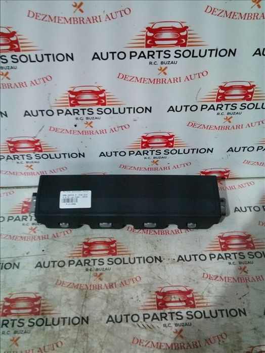 airbag genunchi sofer bmw seria 5  g30 g31 3.0 d  an fabr. 2018