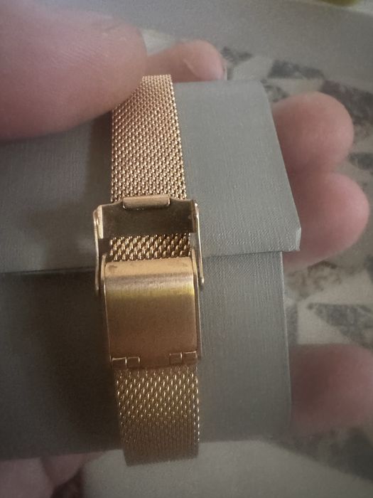 Ceas Fossil dama model Carlie, auriu roz curea plasa catarama fluture