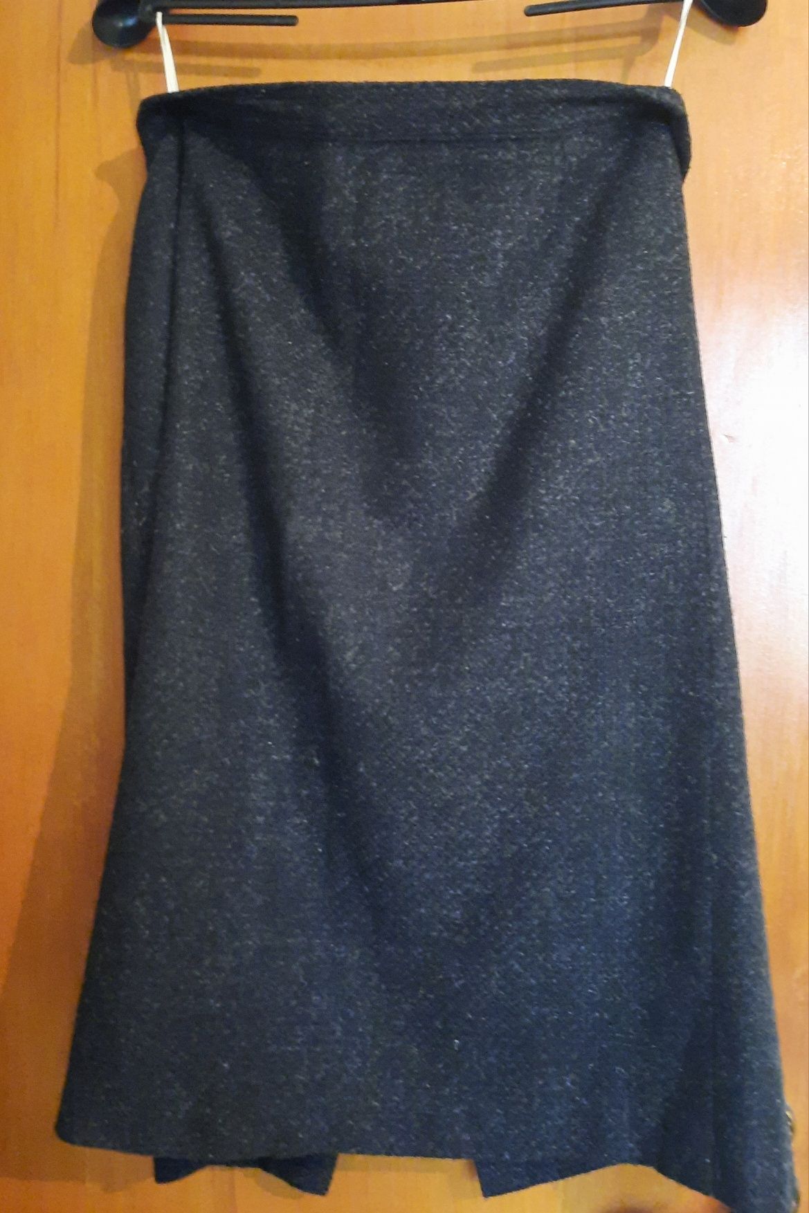 Costum damă , negru,  2 piese, Lână si vâscoză,mărime mare, negociabil