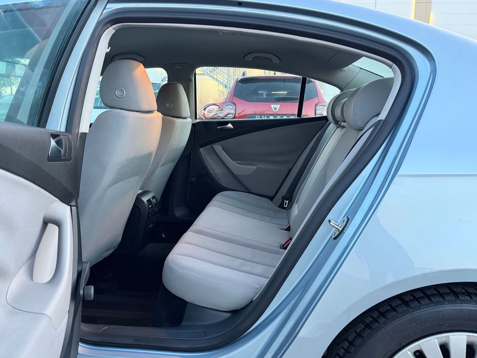Vw Passat 2.0TDI/140 cp  euro 5 An 2009 Km Reali