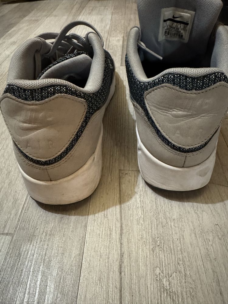 Оригинални маратонки Nike