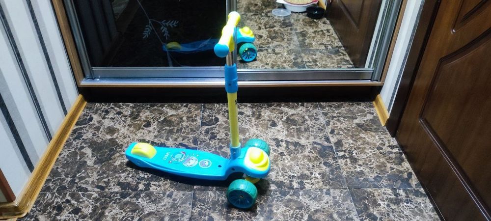 Продаётся детский сомакат