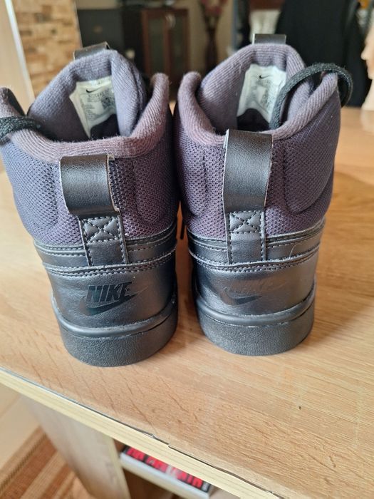 Дамски кецове Nike