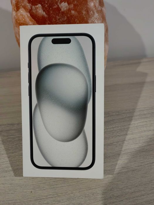 Vând Iphone 15 Black 128 GB 5G