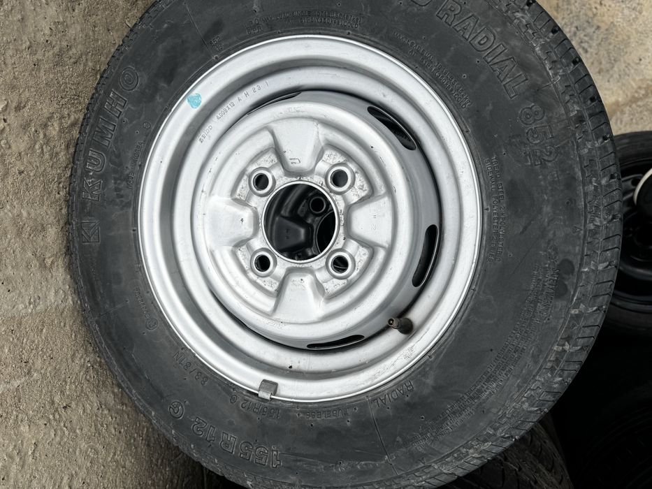 R12 kumho kareski deska balon