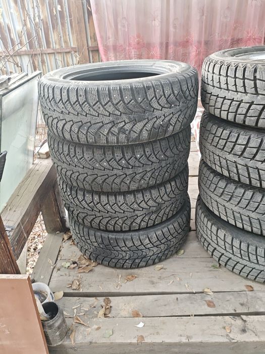 Шины 215х60х16 в хорошем состоянии