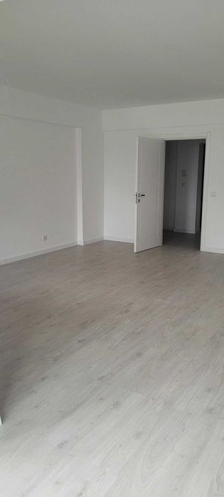 Garsoniera noua, 41mp+balcon,Ivory Pipera nr 1. Pret 90 000 euro+ tva.