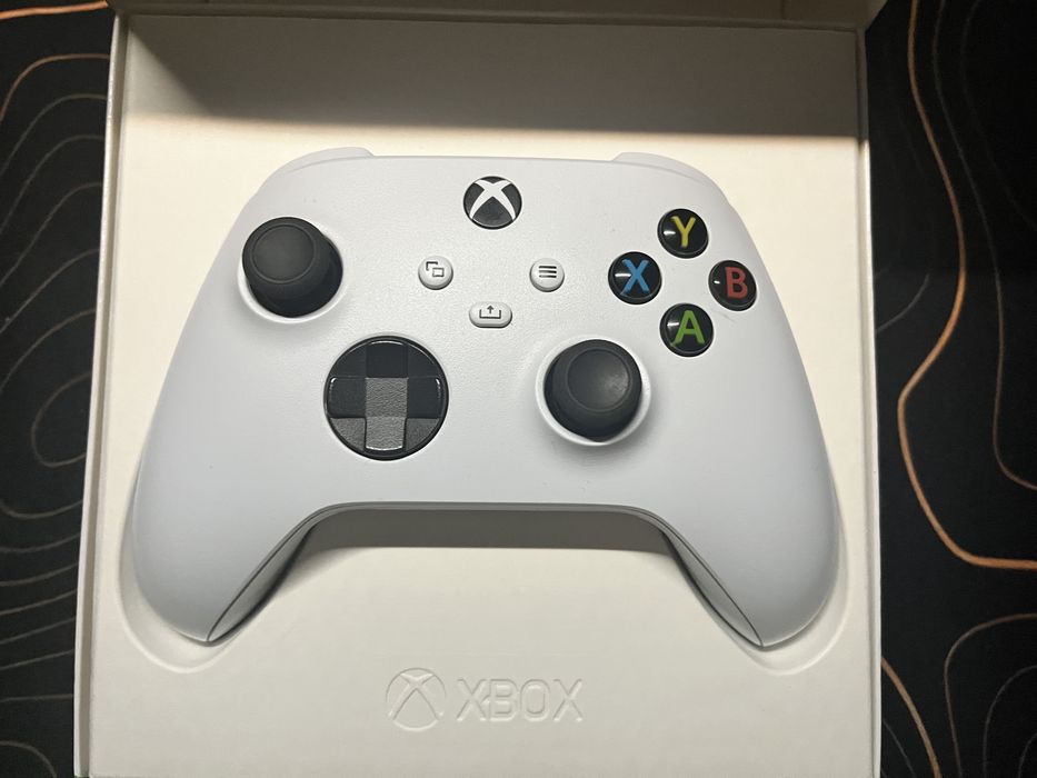 Контроллер Xbox Series S / X
