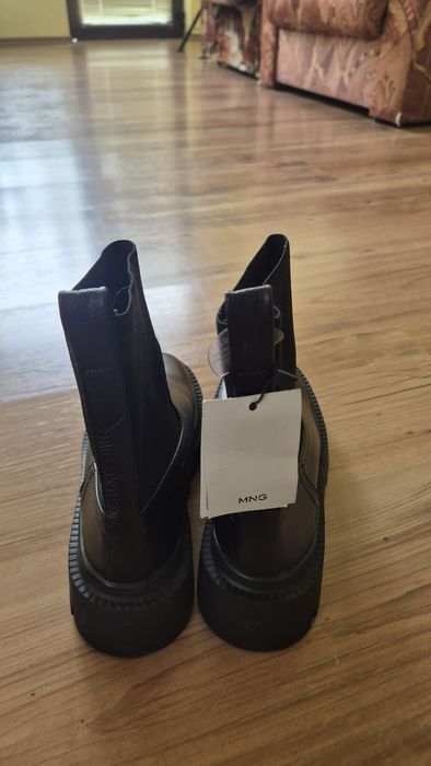 Боти Mango чисто нови