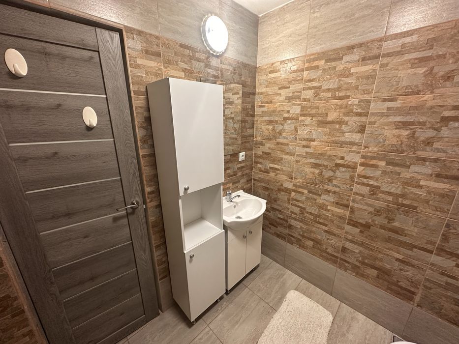 Inchiriez apartament cu 1 camera