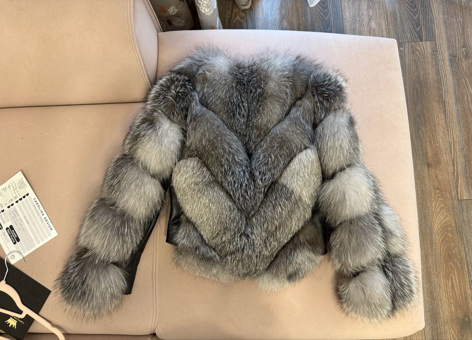 Haina blana naturala vulpe gri, inca in garantie-Carolina Design