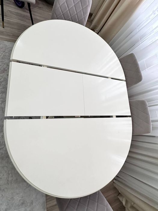 Продается стол круглый