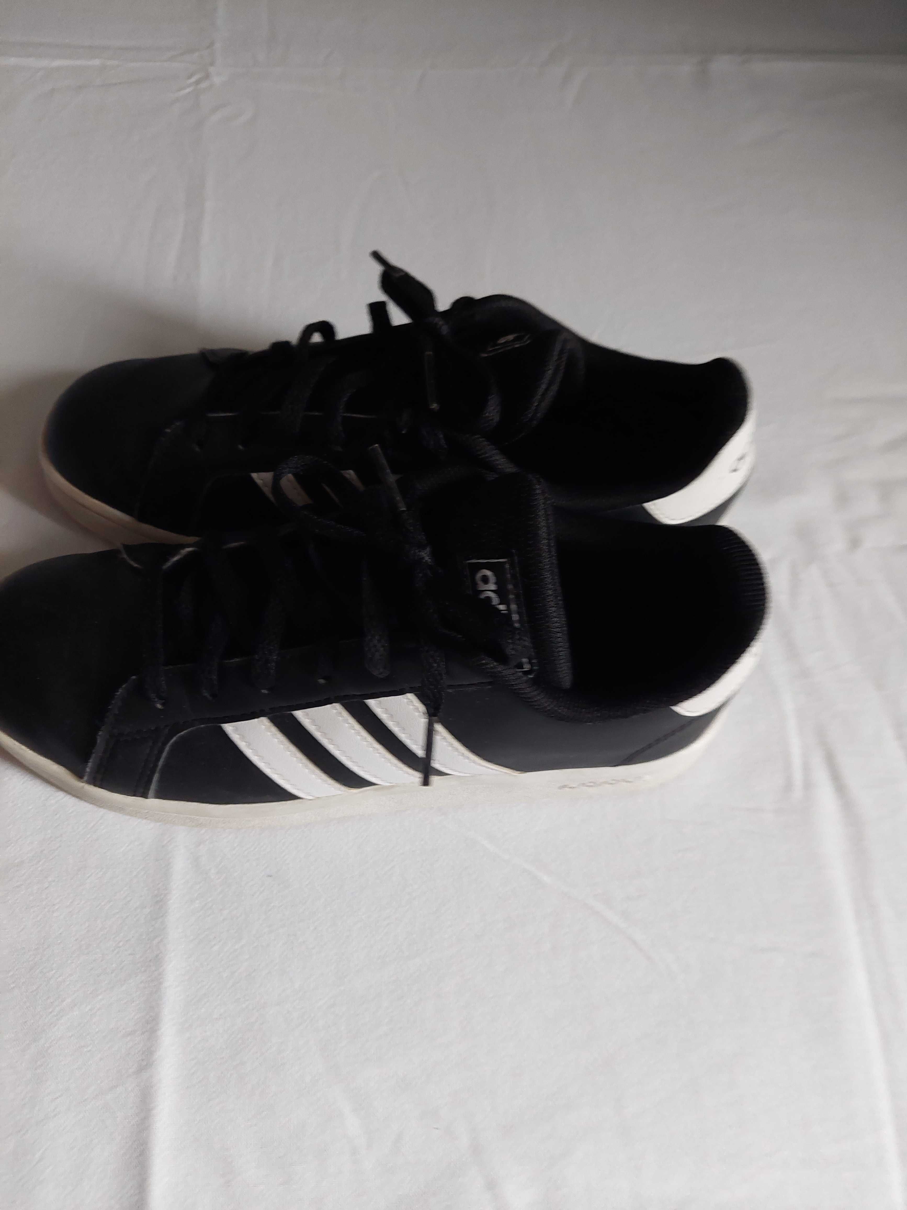 Vand Adidas băieți, 36