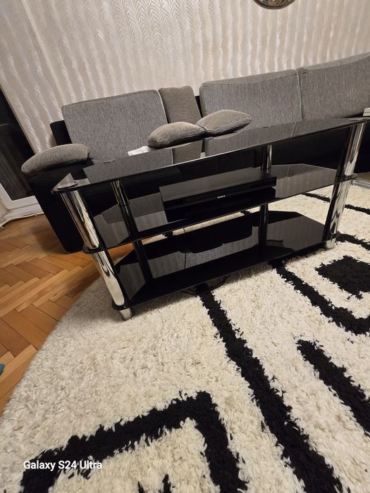 Măsuță elegantă din sticla neagră