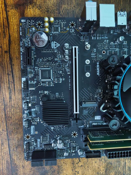 Vand kit Intel Core I3 12100f,  MSI PRO H610M-E, 16GB 2400Mhz