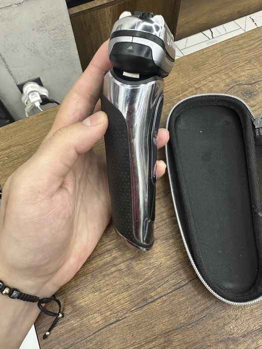 Продавам машинка на Braun 9