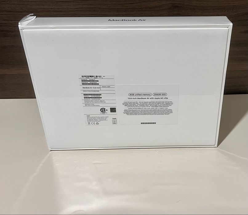 Apple MacBook Air 13.6”, M2