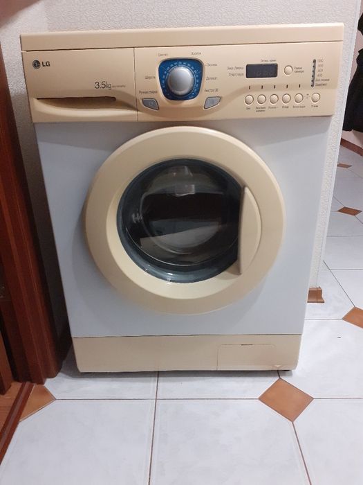 Продам стиральную машинку