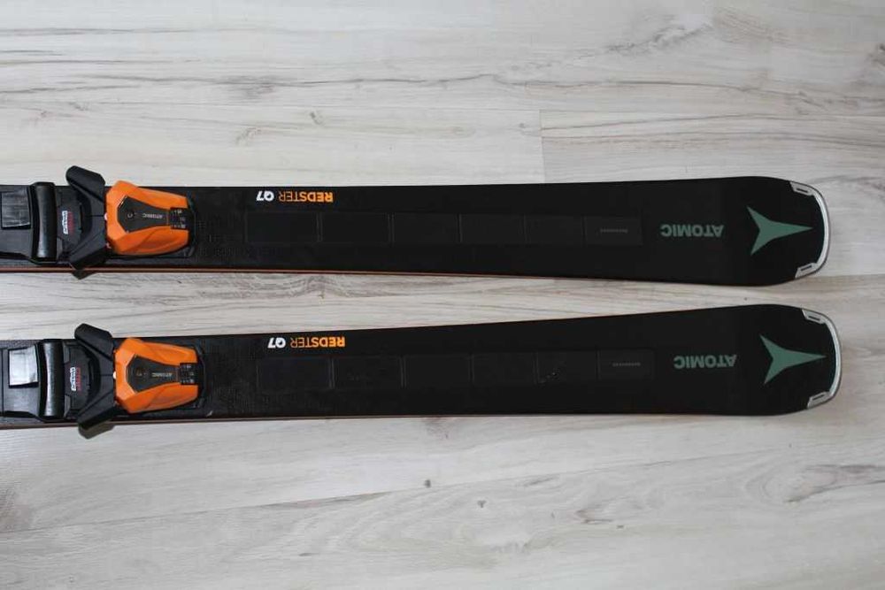 ATOMIC Q7 Revoshock C 176cm R14.2m 2025