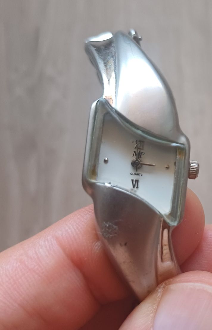 Продавам тези 3 часовника за 30лв