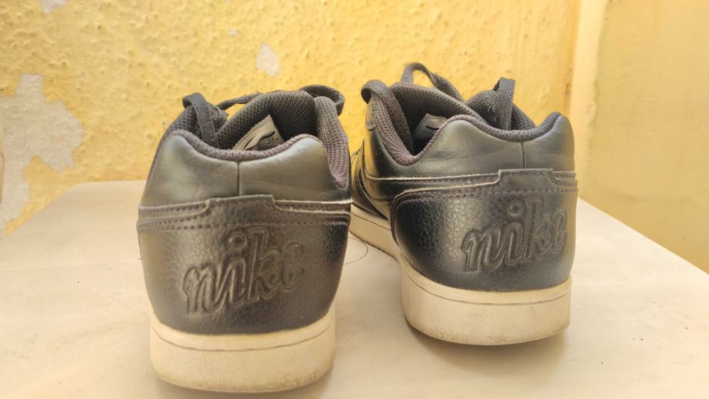 Маратонки NIKE 38 номер