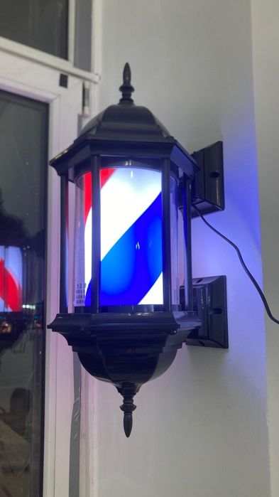 Светильник находится Юго-востоке