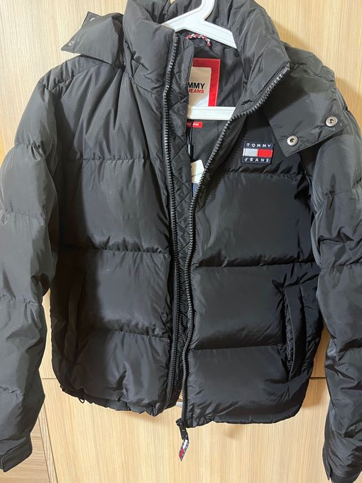 Дамско яке ново tommy hilfiger