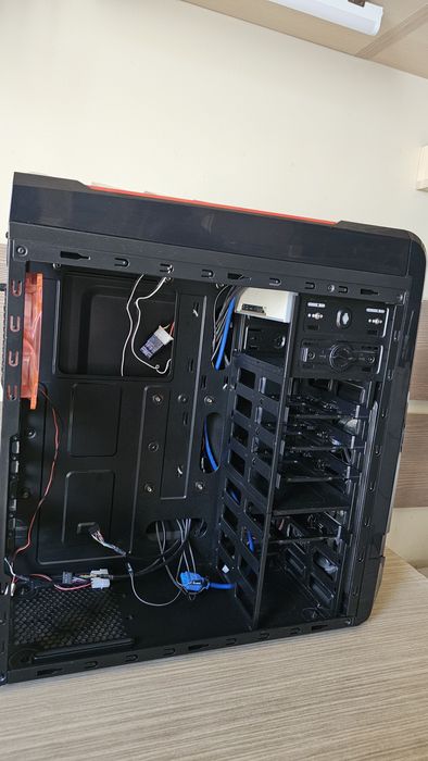 Carcasă Segotep Fighter C + ventilatoare + unitate optică CD/DVD